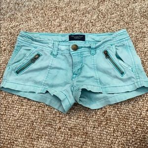 Cute popping color shorts